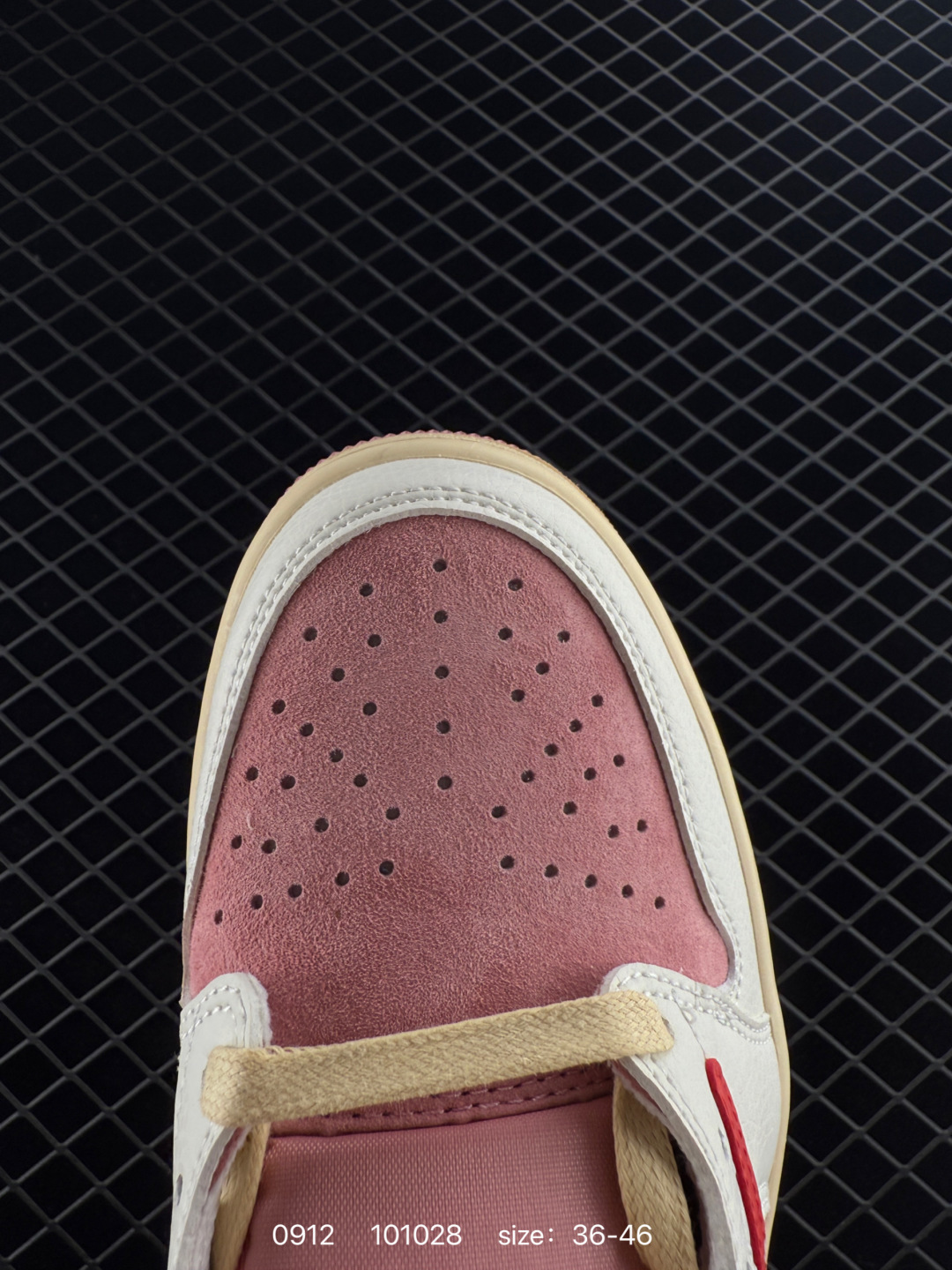 Travis Scott x Air Jordan 1 ” Reverse Mocha “